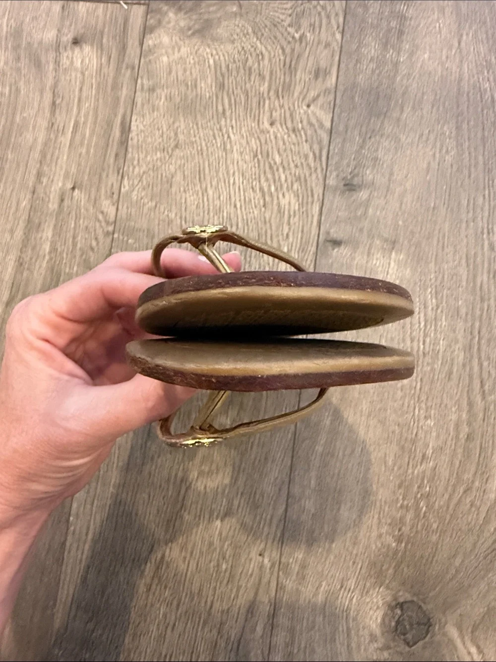Tory Burch Gold Leather Terra Thong Flip Flop Sandals sz 7